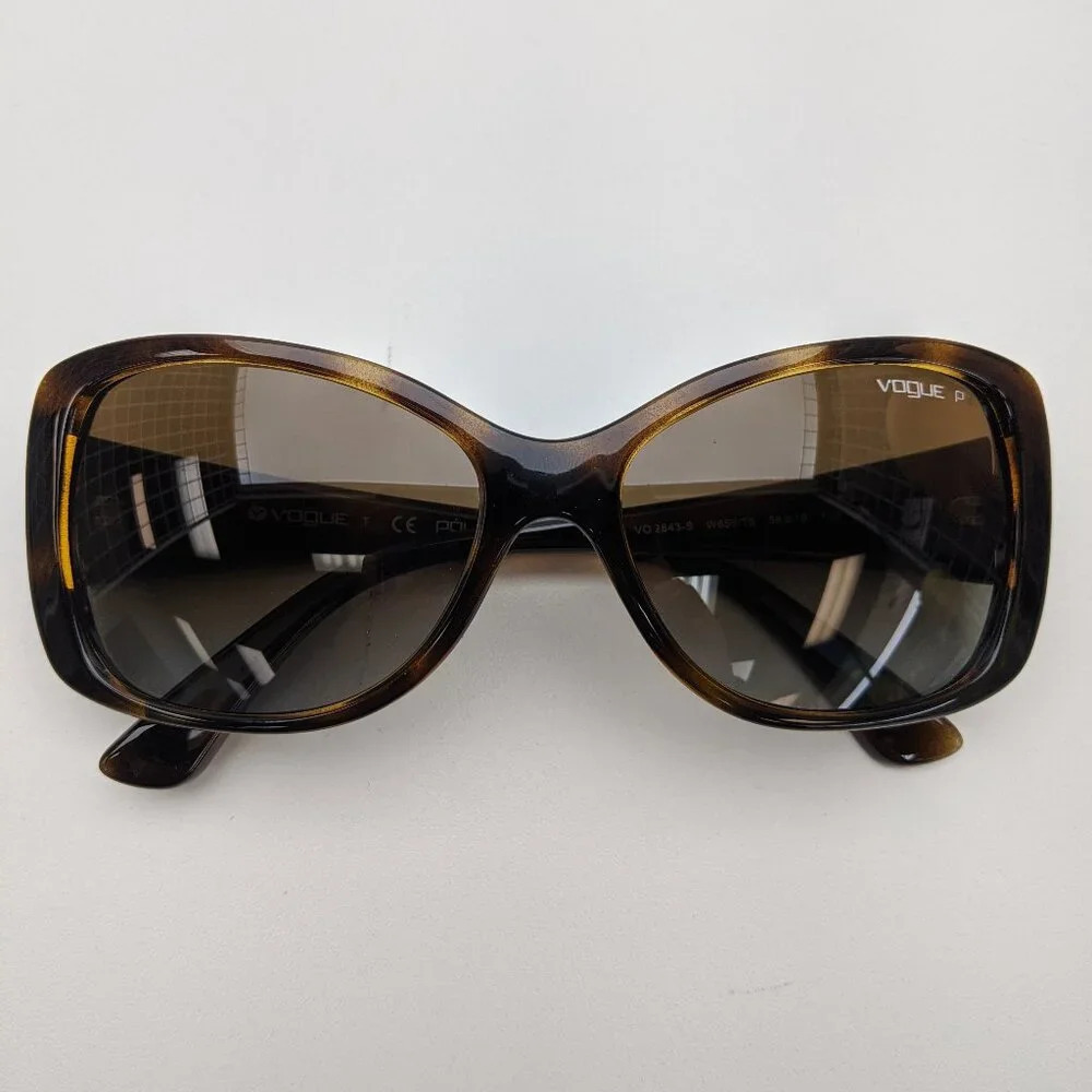 Vogue VO2843-S W656/T5 Polarized Cat Eye Butterfly Sunglasses 56/16-135 | ALH629